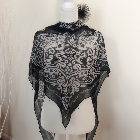 INC International Concepts Printed Triangle Scarf - Picture 2 of 3